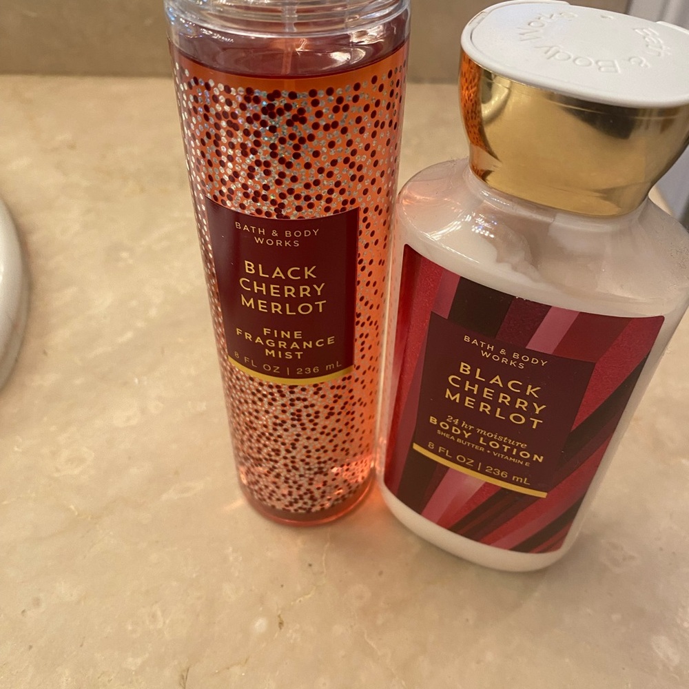 Bath & Body Works Red Moisturizer & Body Oil